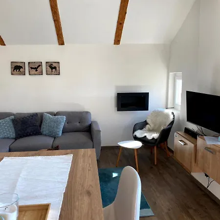 Apartman Mlade Buky Apartament *