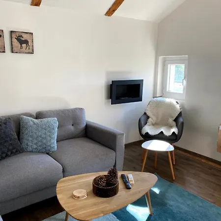 Apartman Mlade Buky ملاده بوكي