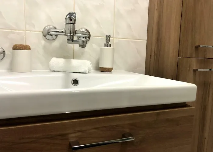 Apartman Mlade Buky Lägenhet